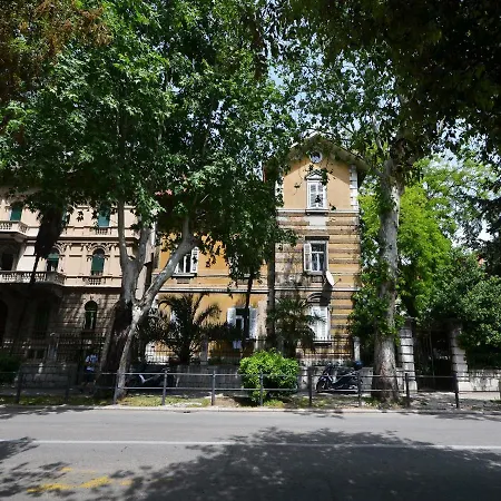 Pensión Argenta Luxury